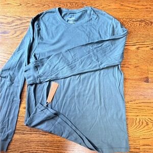 SKIMS Men's Long Sleeve Tee in Deep Green